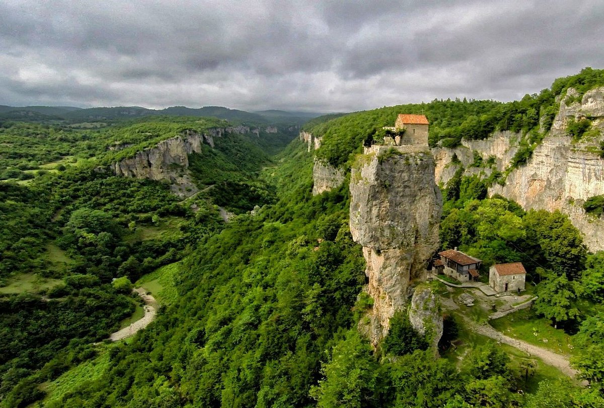 Katskhi Pillar