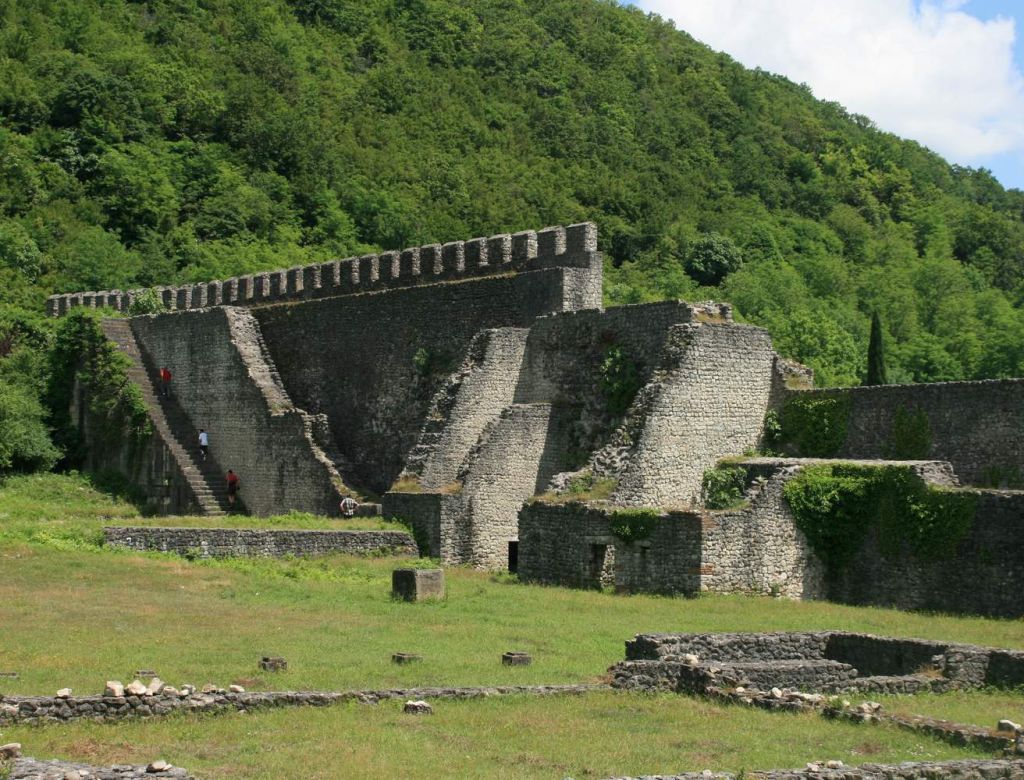 Okatse Fortress